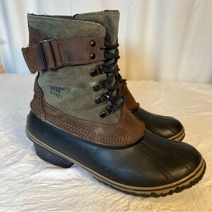 Sorel Women’s sz11 Olive Green Suede Winter Fancy Lace II Waterproof Duck Boots